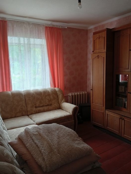 Продається частина цегляного будинку.