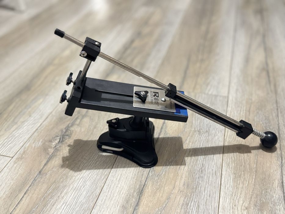 Точилка для ножів