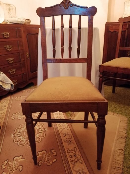 Cadeiras para restauro