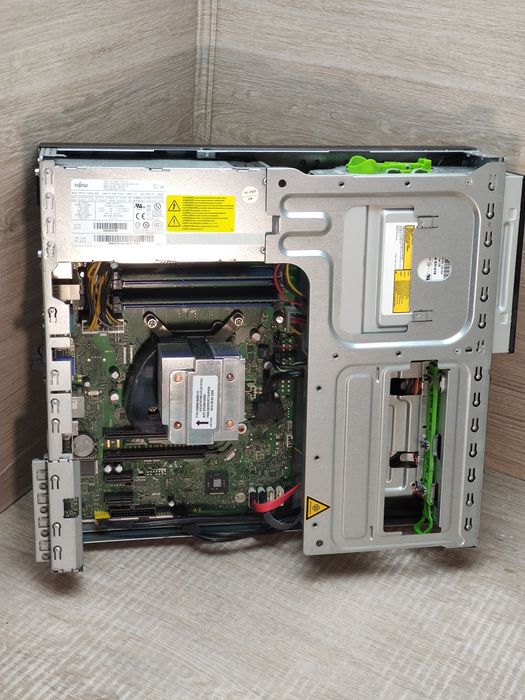 Компютер Fujitsu Esprimo E720 (i5-4690/8gb ddr3)