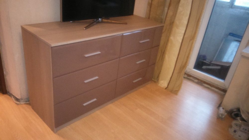 Комоди на замовлення