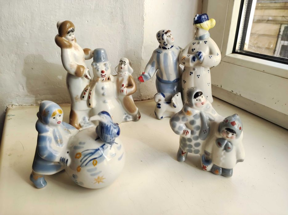 статуетки порцеляна.