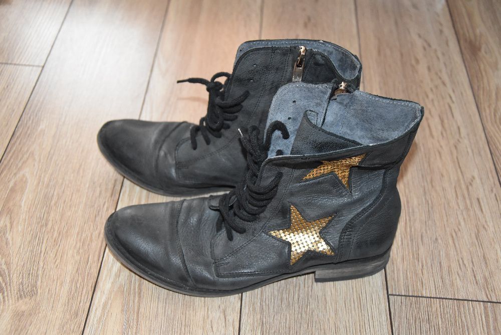 Grafitowe, skórzane botki z gwizdkami McArthur 36