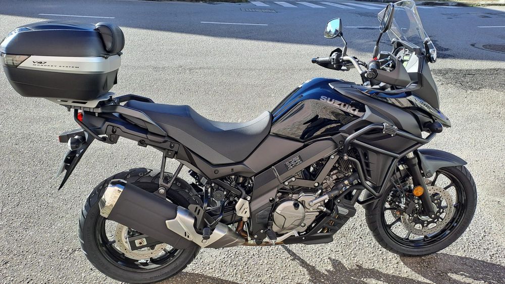 Suzuki Vstrom 650 ano 2024 (apenas 8.500kms)