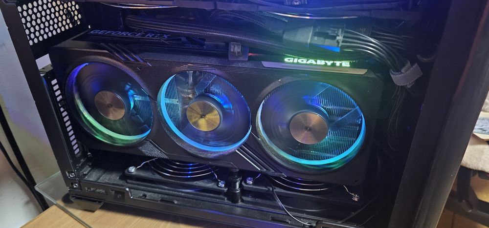 Karta Graficzna GIGABYTE GeForce RTX 4070 Super Gaming OC 12GB