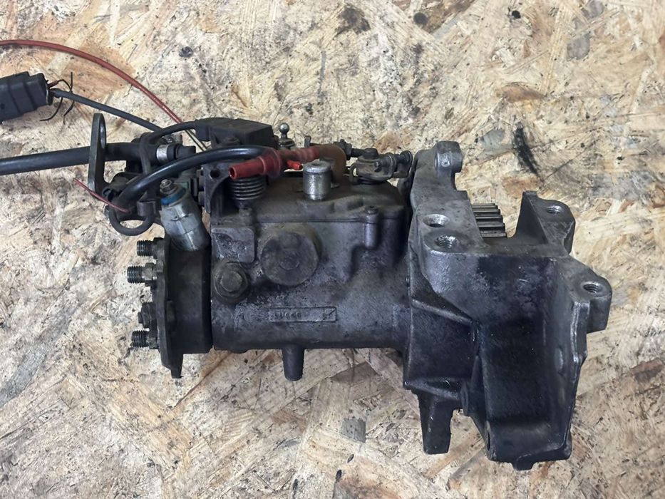 Паливний насос. ТНВД. Lucas.  Renault Kangoo  1.9. R8448B202B