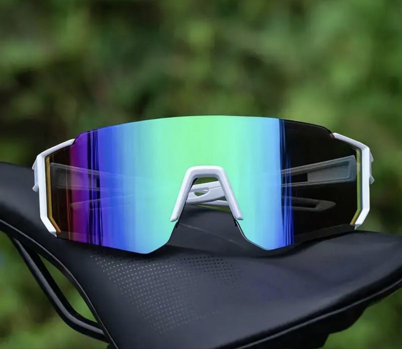 Окуляри для бігу та велоспорту