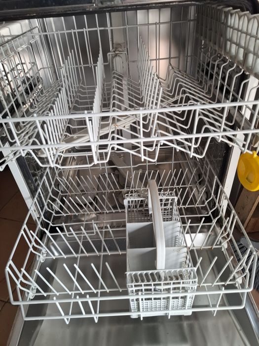 Vendo Máquina de Loiça Balay (para peças)