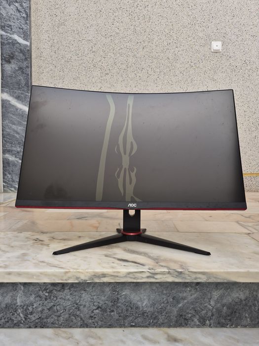 Monitor gaming /\OC