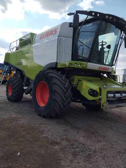 Продам комбайн Class Lexion 770