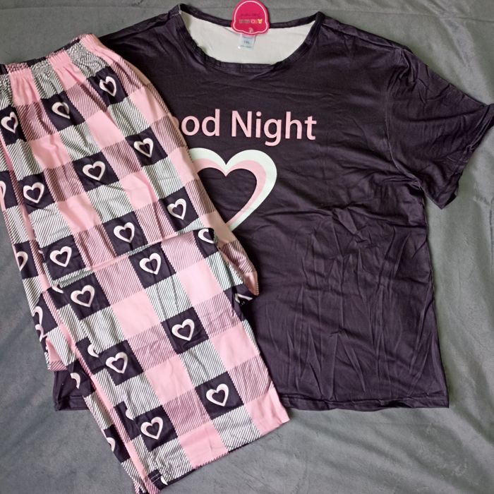 Жіноча піжама великого розміру