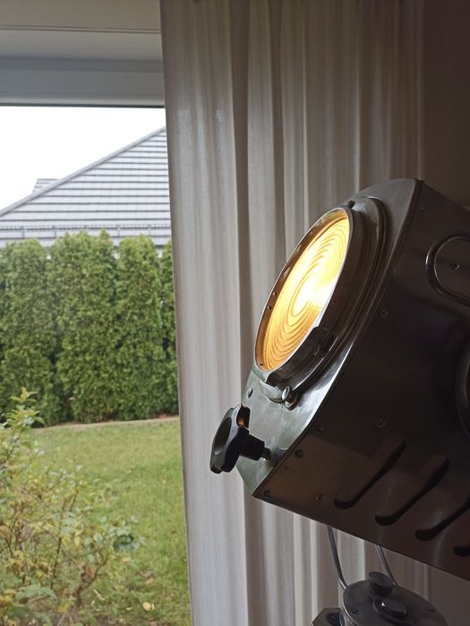 Lampa reflektor LOFT Wi-fi