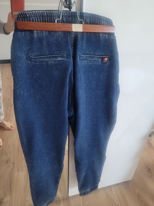 Spodnie Diverse Jogger 34