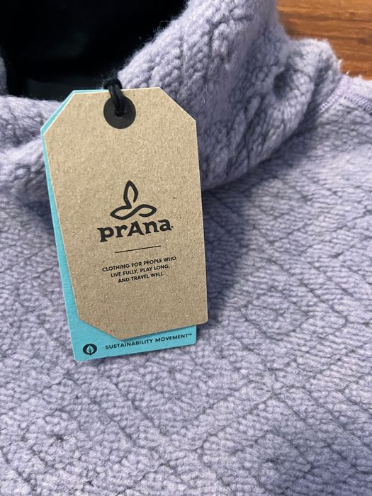 Новий теплий светр бомпер Prana розмір С S