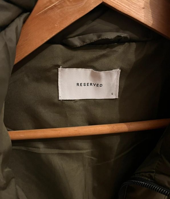 Kurtka ocieplana taliowana Reserved