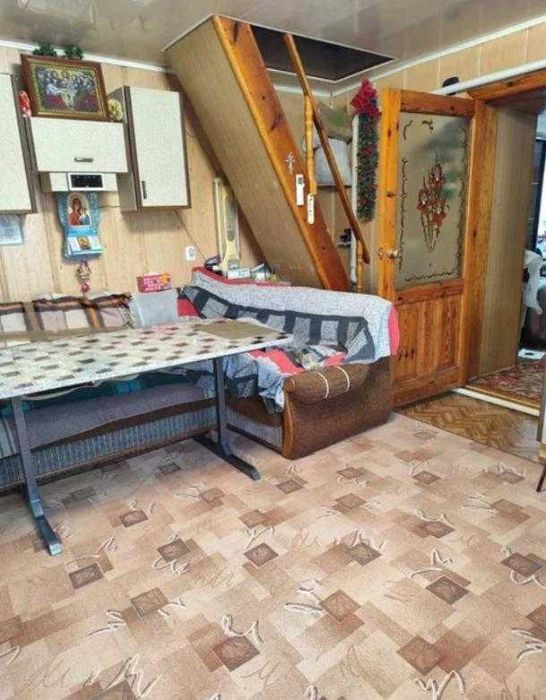 Продам часть добротного кирпичного дома