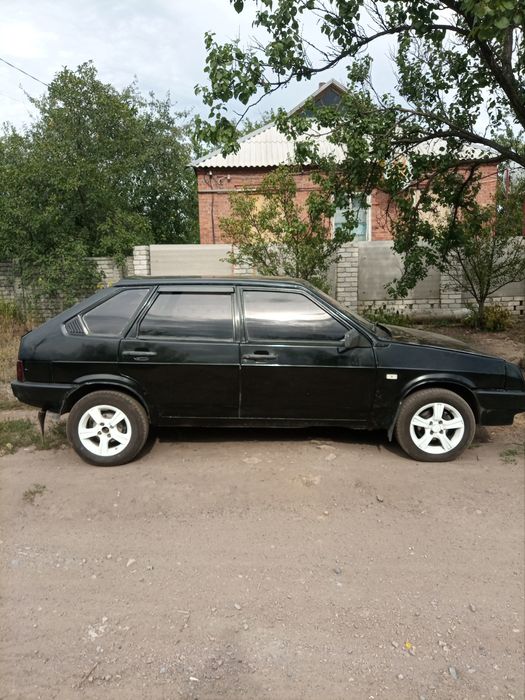 Авто Ваз 21093 ,1990 года выпуска