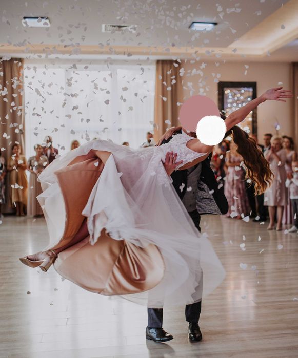 Suknia ślubna "Zoya" Amy Love