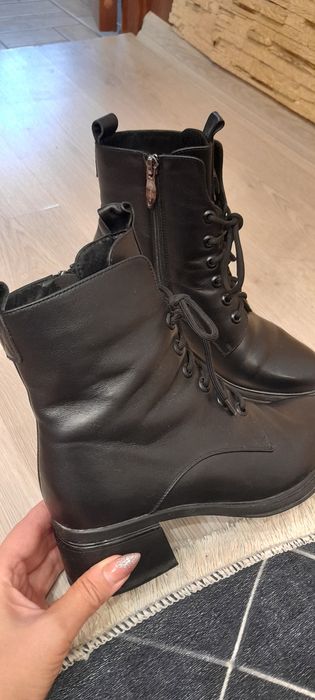 Кожаные ботиночки на девушку 38 размер Турция