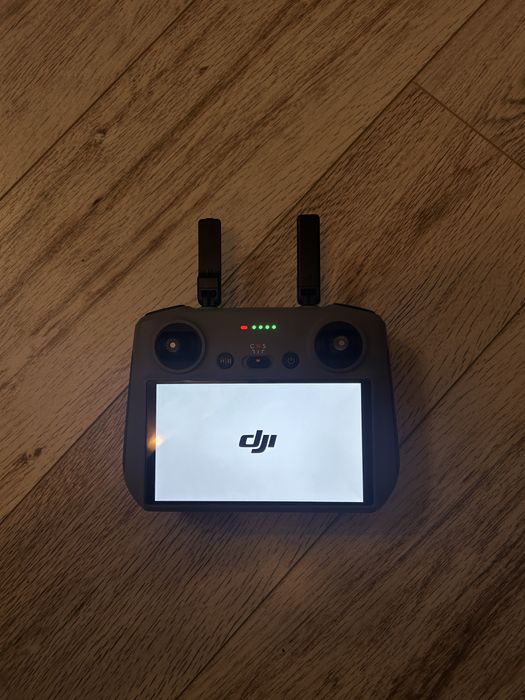 Kontroler DJI RC2