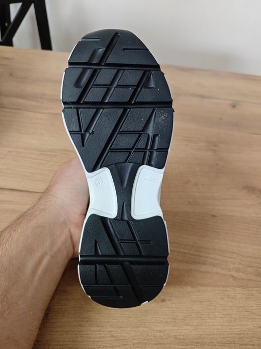 Nowe, białe buty sportowe, sneakersy, kolorowe wstawki, Hip