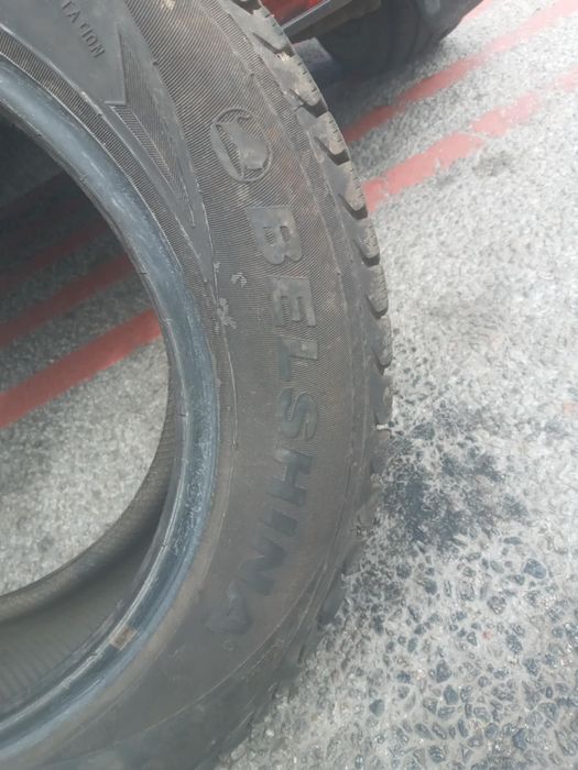 Продається шини та диски та скутер японія.