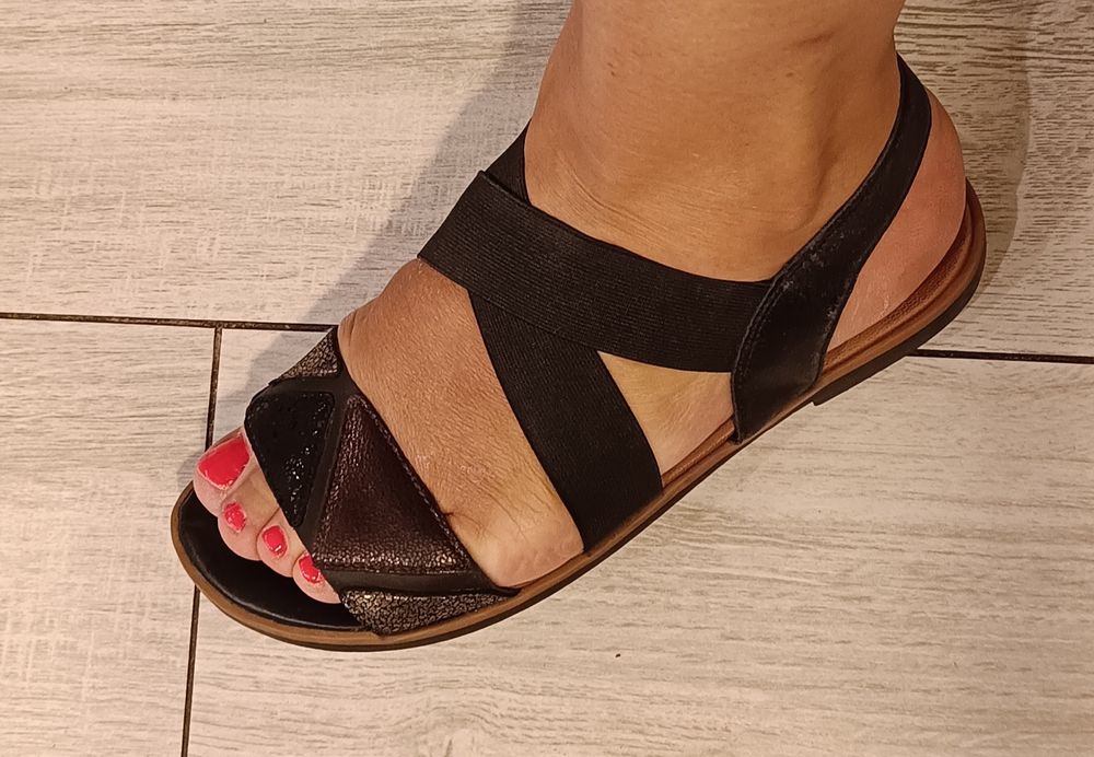 Sandałki skórzane Lasocki, rozmiar 40