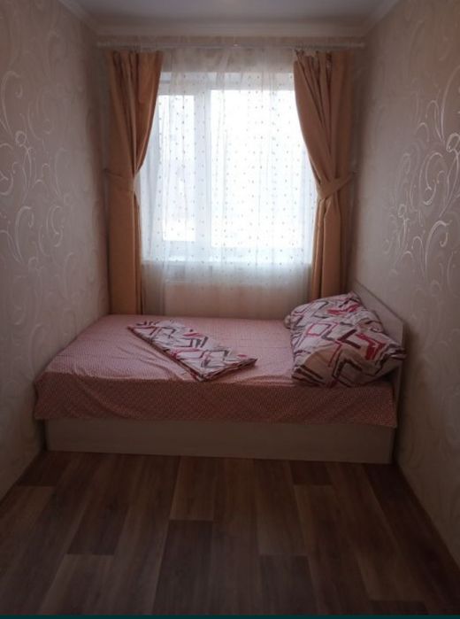 Квартира посуточно.  Красноград.