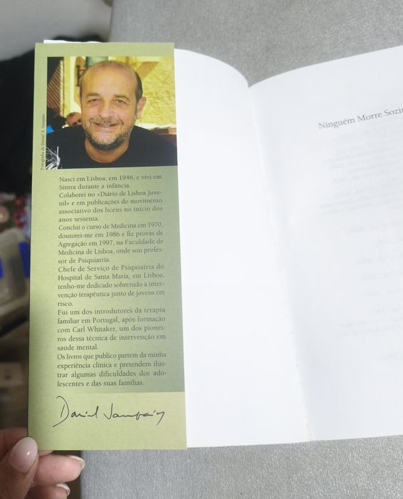 Livro  "Ninguém morre sozinho"