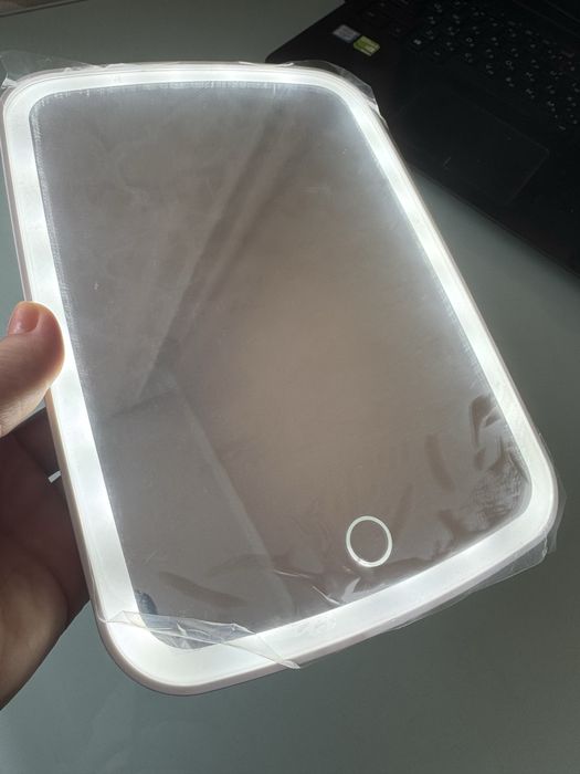 Дзеркало косметичне з підсвічуванням