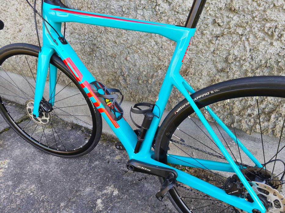 BMC TeamMachine SLR Four carbon
