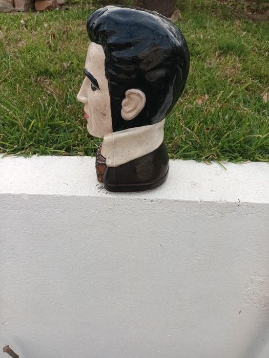 Elvis Presley Busto