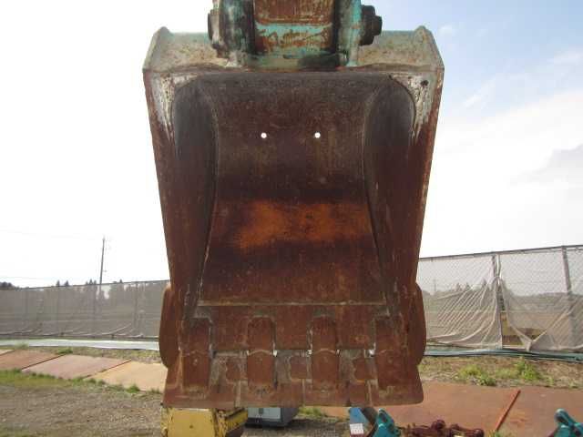 Гусеничний екскаватор Kobelco SK80UR-6E.