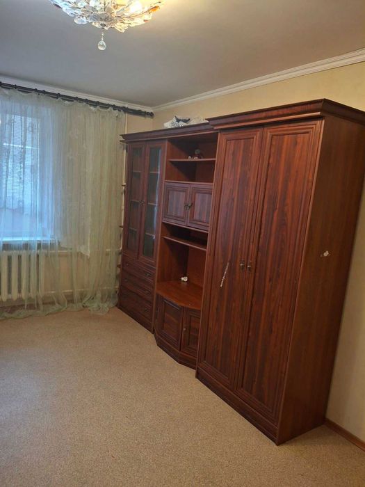 (13/4) Продам 1-кімнатну квартиру на вул. Небесної сотні/ Інглезі