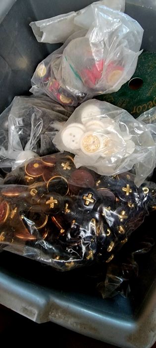 Lot of Buttons, Closures,64729607623681121