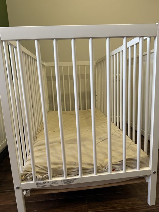 Продам дитячу кроватку 120х60 з матрацом