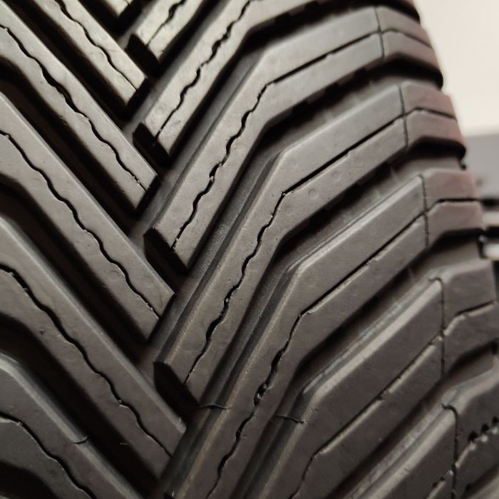 235/55/19 XL Sprzedam oponę Michelin Cross Climate 2 z 2025 roku