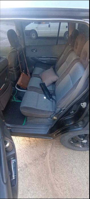 Автомобіль Mazda premacy