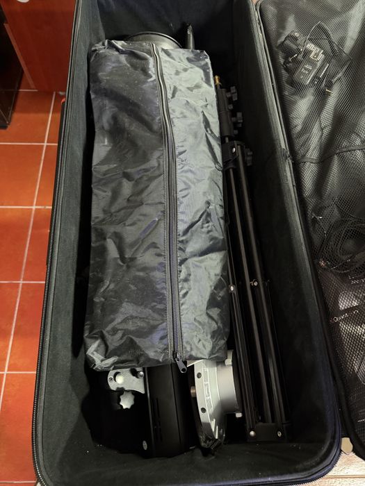 Kit flash Quantun com Tripes e mochila