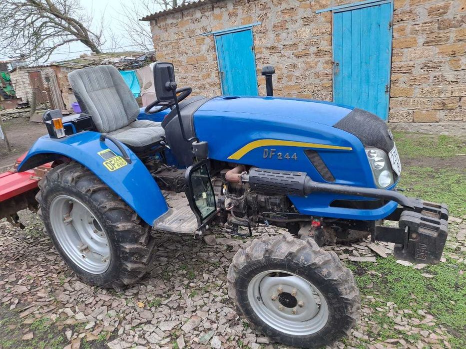 Мінітрактор DF244