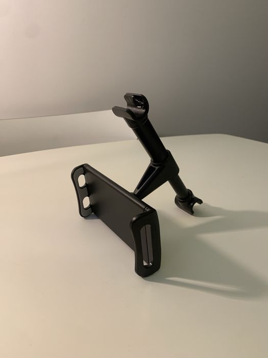 Suporte ajustavel para telemóvel