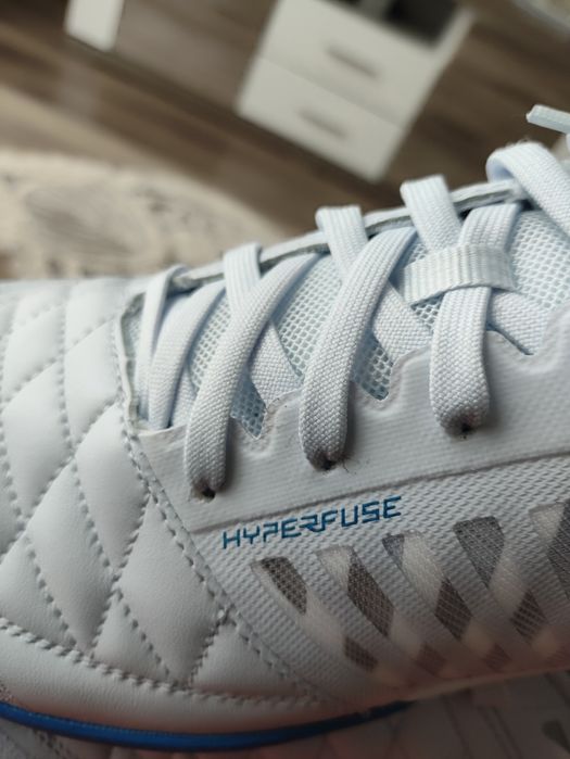 Sprzedam nowe buty halowe Nike lunargato 2 rozmiar 43