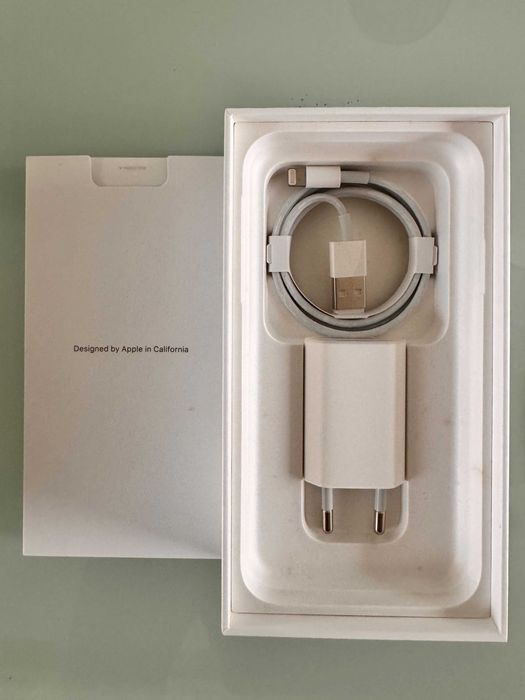 iPhone XR 64GB – Original, Caixa + Phones + Extras