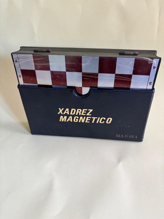 Jogo de xadrez magnético Majora