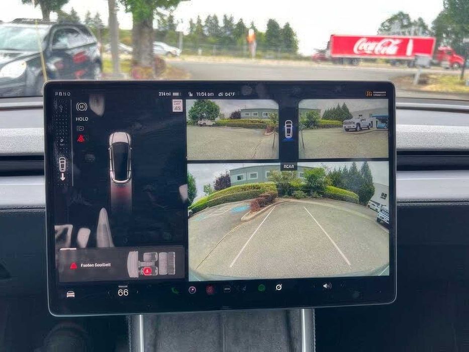 Tesla Model Y Long Range      2026