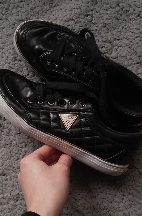 Damskie tenisówki Guess