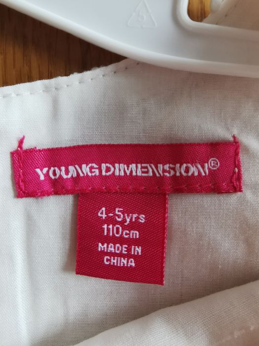 Sukienka Young Dimension rozm. 110