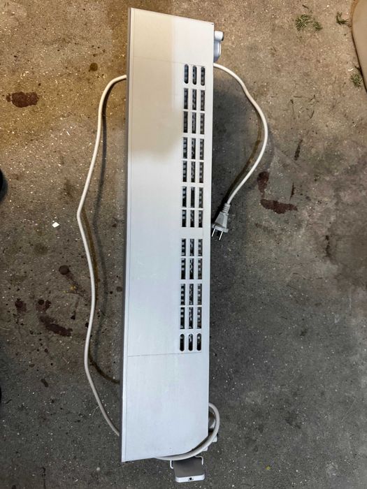 Aquecedor de parede com comando