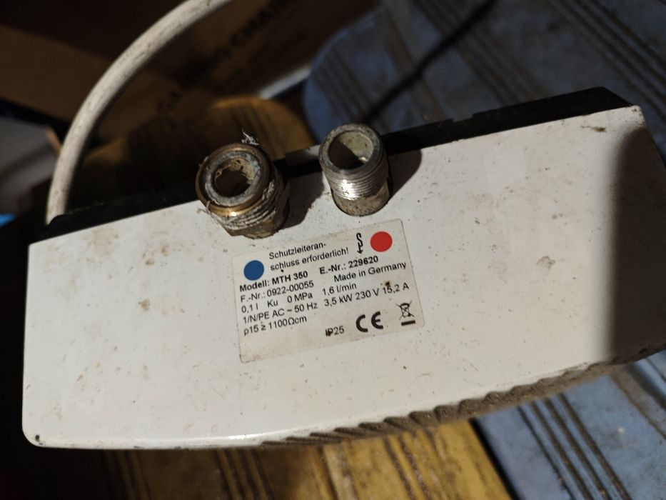 Przepływowy ogrzewacz wody AEG  3,5KW