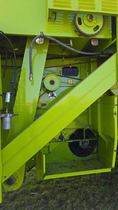 Комбайн зернозбир. Claas dominator88sl